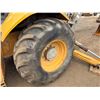 Image 30 : Volvo BL60 Backhoe (Starts & Runs - See Video)