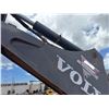 Image 56 : Volvo BL60 Backhoe (Starts & Runs - See Video)