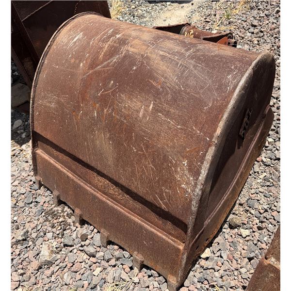 CP Machine Bucket Attachment 33"W