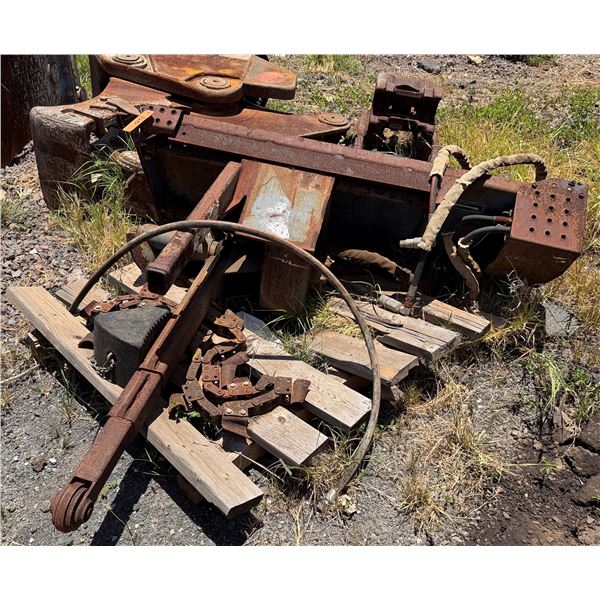Hydraulic Machine Attachment 62"W