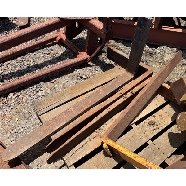 Multiple Pallet Forks