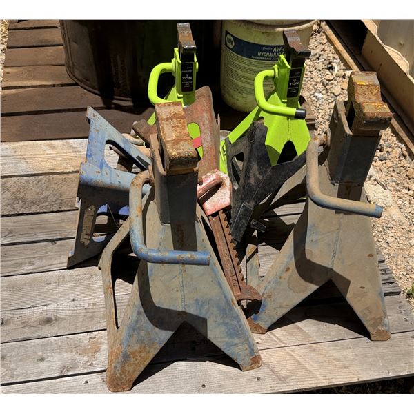 Multiple Jack Stands