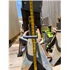 Image 6 : Multiple Jack Stands