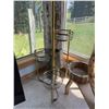 Image 4 : Standing Lamp and Wicker Decorations Lot