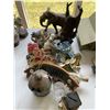 Image 1 : Decorative Figurine and Sculpture Lot