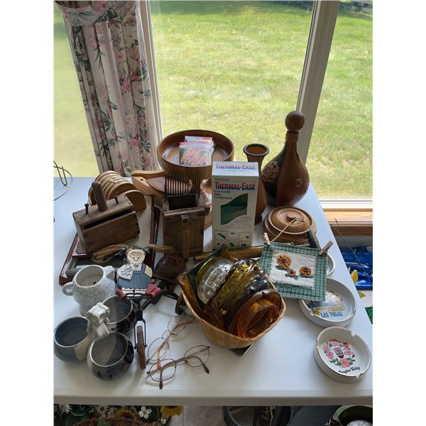 Household and Decorative Items Lot