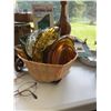 Image 2 : Household and Decorative Items Lot