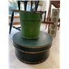 Image 1 : Green Hand-Crank Ice Cream Maker and Round Lk