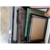 Image 4 : Picture Frames and Green Display