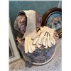 Image 2 : Vintage Gloves, Art Prints, Plate, and Decor