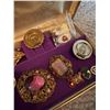 Image 6 : Antique Brooches and Vintage Pins Collection