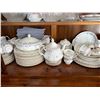 Image 1 : Royal Albert Memory Lane Bone China Set