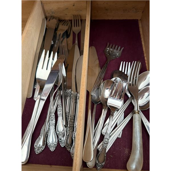 Large Assorted Tableware and Serveware Lot