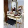Image 2 : Brass Vanity Set With Mirrors And Stool