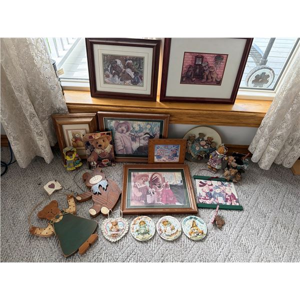Teddy Bear Art and Decor Lot