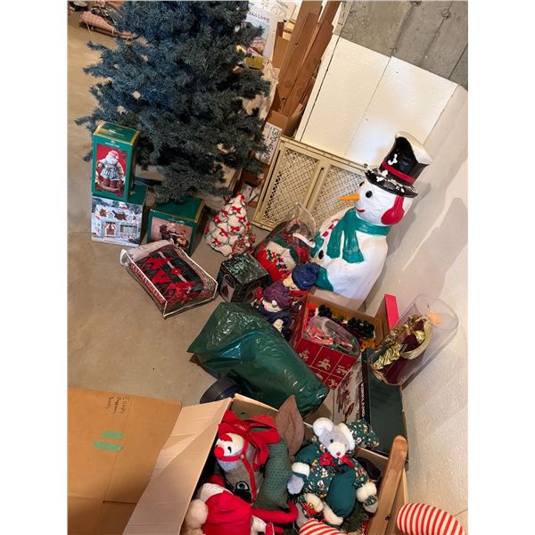 Christmas Decorations Lot