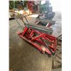 Image 2 : Black Jack 1500 Lb Lift With 3 Jack Stands