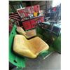 Image 3 : John Deere Gator 4x2 Utility Vehicle