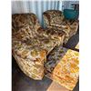 Image 5 : Floral Upholstered Armchairs With Ottoman