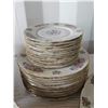 Image 9 : S1 Dinnerware A