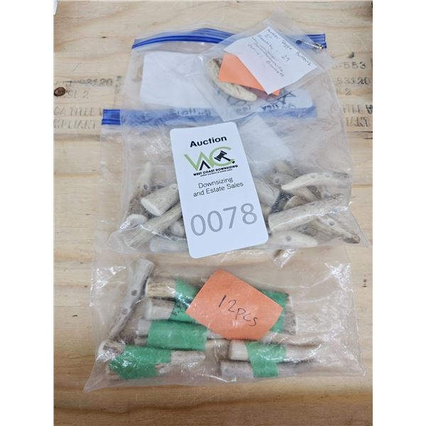 S1 Antler Toggle Buttons A