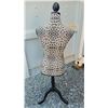 Image 4 : S1 Dress Makers Body A