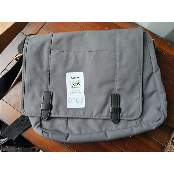 S2 Fossil Canvas Bag A