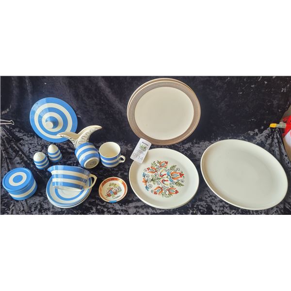 S2 Vintage Servingware A