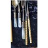 Image 9 : S2 Vintage Cutlery A