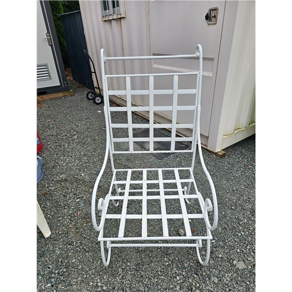 Metal Lawn Chair B
