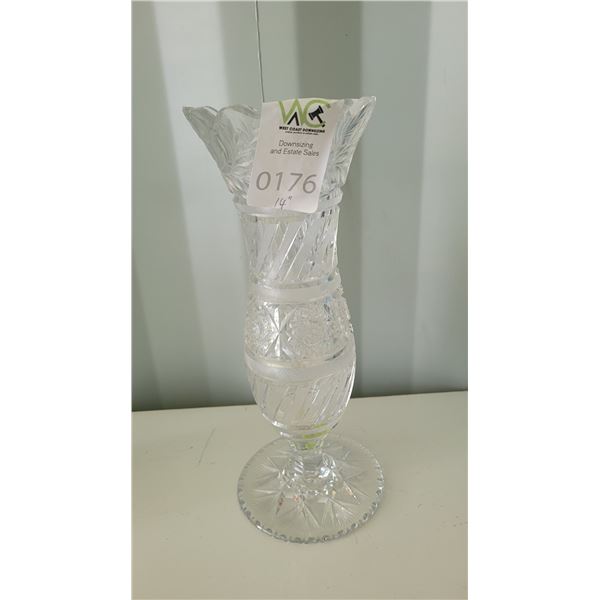 S4 Cut Crystal Vase A
