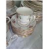 Image 4 : S4 Royal Albert Petit Point A