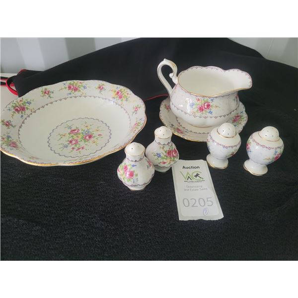 S4 Royal Albert Petit Point A