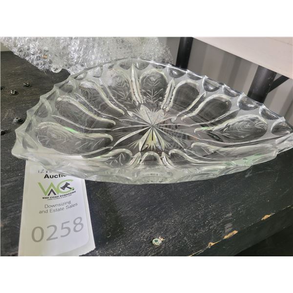 S4 Crystal Dish A