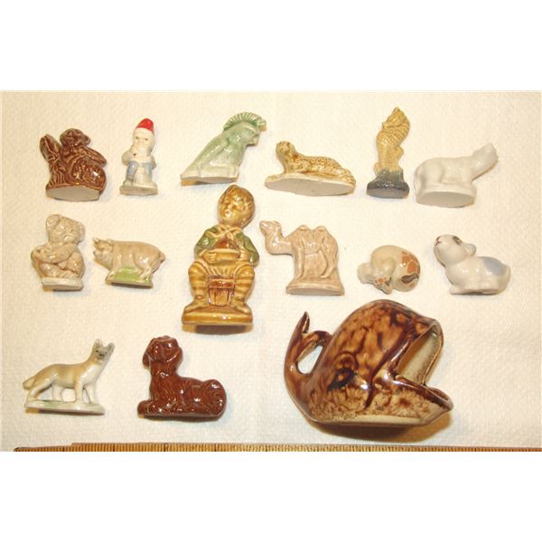 Medalta Pottery Whale and Wade Tea Figurines (Lot)