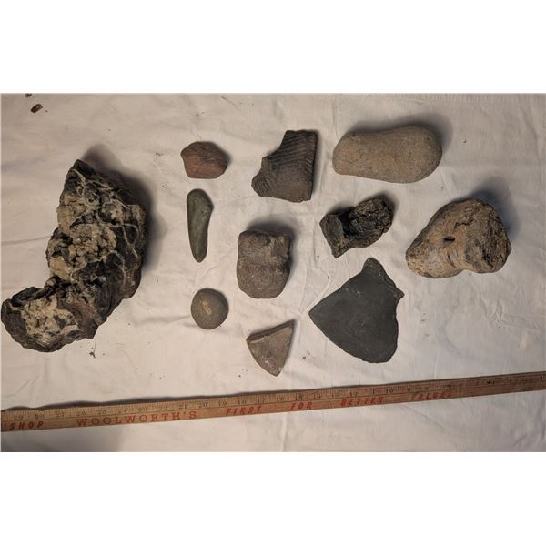 Geological Formations & Fossils / Artifacts
