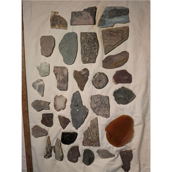 Geological Formations & Fossils / Artifacts