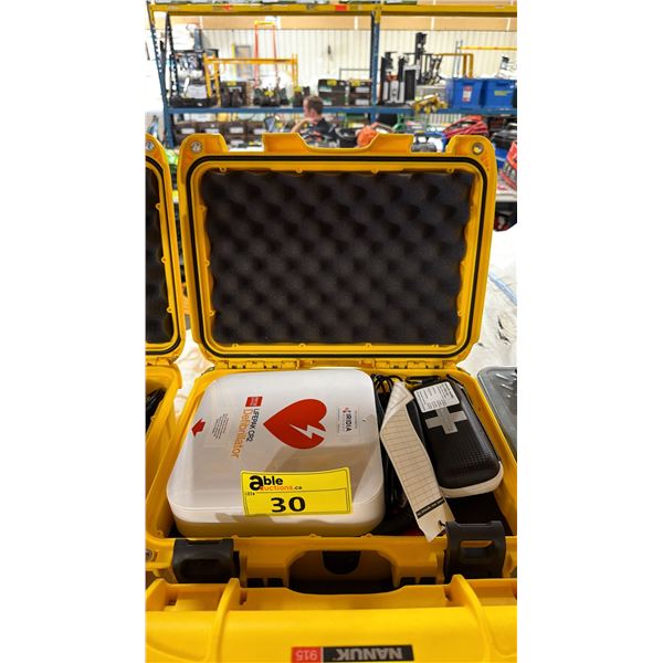 PHYSIO CONTROL LIFEPAK CR2 COMMERCIAL AED DEFIBRILLATOR IN NANUK 915 YELLOW HARD TRANSPORT CASE