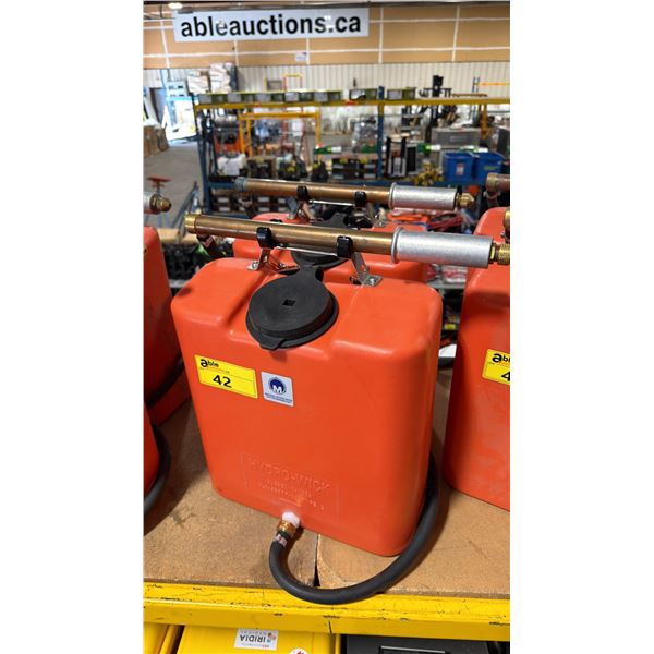 2 HYDRO-WICK RED PLASTIC COMMERCIAL FIRE BACKPACK WATER SPRAYERS