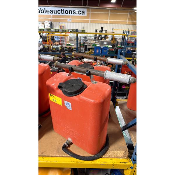 2 HYDRO-WICK RED PLASTIC COMMERCIAL FIRE BACKPACK WATER SPRAYERS