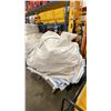 Image 2 : PALLET OF 38" X 38" X 54" COMMERCIAL PLASTIC WOVEN TRANSPORT BAGS *MUST TAKE ALL ON PALLET*