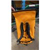 Image 2 : 6 ORANGE COMMERCIAL OUTDOOR BACKPACK DRY BAGS