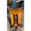 Image 2 : 6 ORANGE COMMERCIAL OUTDOOR BACKPACK DRY BAGS