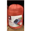 Image 2 : 4 OUTBOUND ZERO DEGREE RATED SLEEPING BAGS IN SOFT TRANSPORT BAGS