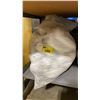 Image 1 : BAG OF COMMERCIAL WHITE SPILL RESPONSE TUBES
