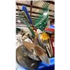 Image 2 : LARGE PLASTIC PALLET CRATE OF ASSORTED SHOVELS, RAKES, BROOMS, & LARGE TOOLS *PALLET CRATE