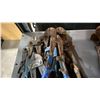 Image 2 : STACK OF ASSORTED INDUSTRIAL HAND OPERATED BOLT CUTTERS