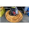 Image 1 : MOTOMASTER 12 TON PNEUMATIC BOTTLE JACK WITH ORANGE INDUSTRIAL AIR HOSE