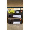 Image 1 : 2 PAIRS OF SIMMS MEN'S FREESTONE SIZE L 9 - 11 FOOT OUTDOOR WADING PANTS