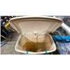 Image 3 : RUBBERMAID COMMERCIAL SLIMJIM 68L STEP-ON WASTE RECEPTACLE